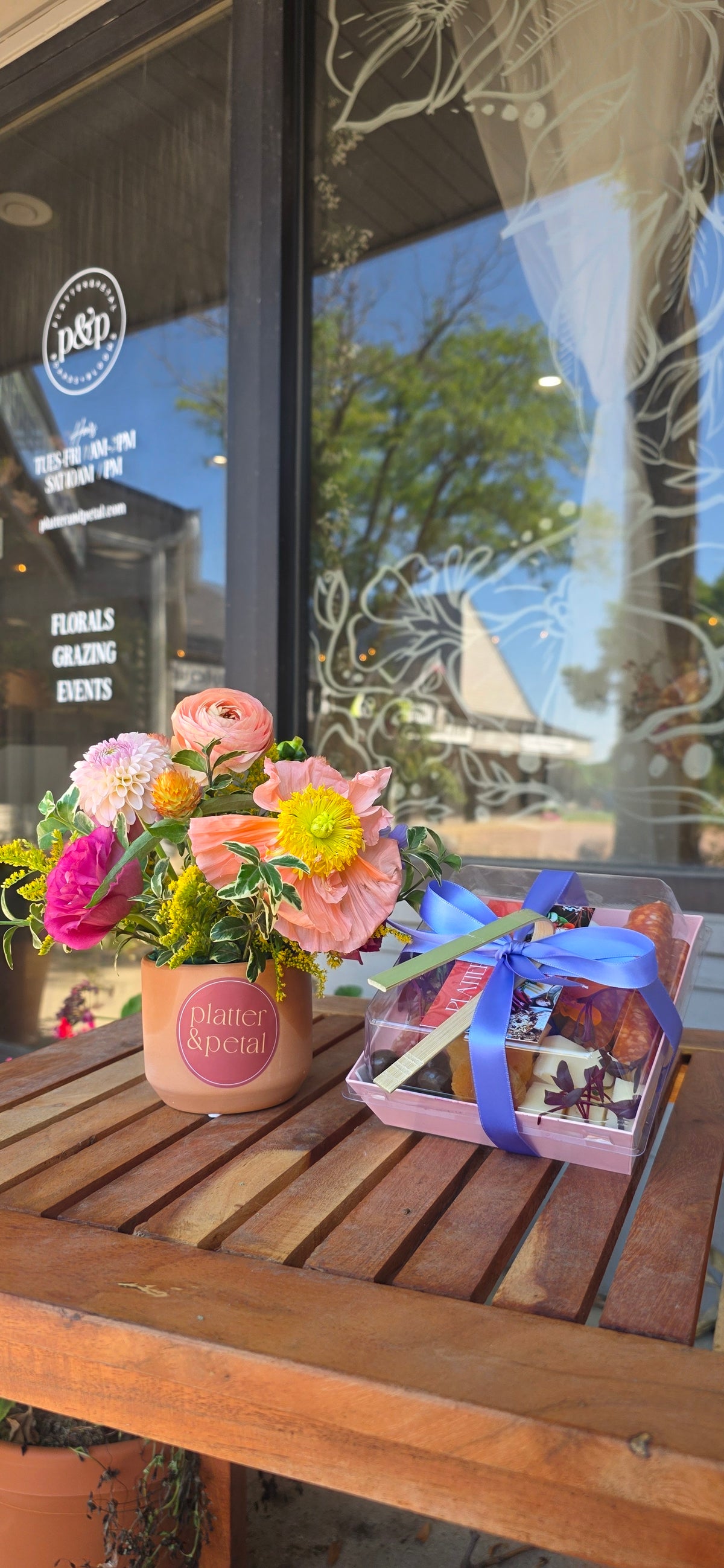 Petite Pairing | Charcuterie + Florals ✨ Same-day pickup & delivery available